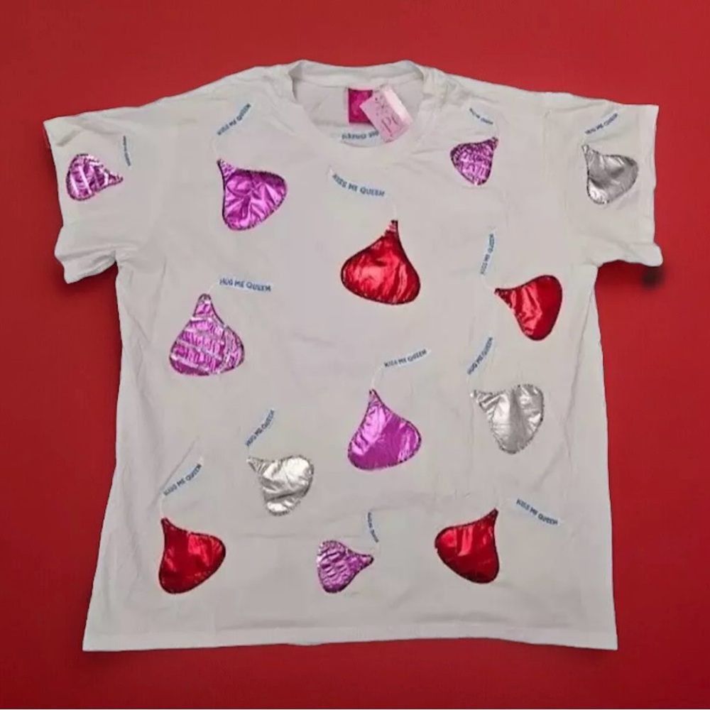 🩷NWT Queen Of Sparkles 2XL Sequined Kisses Tee